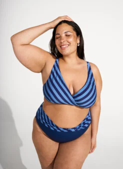 Bikinislip mit Wickeldetails