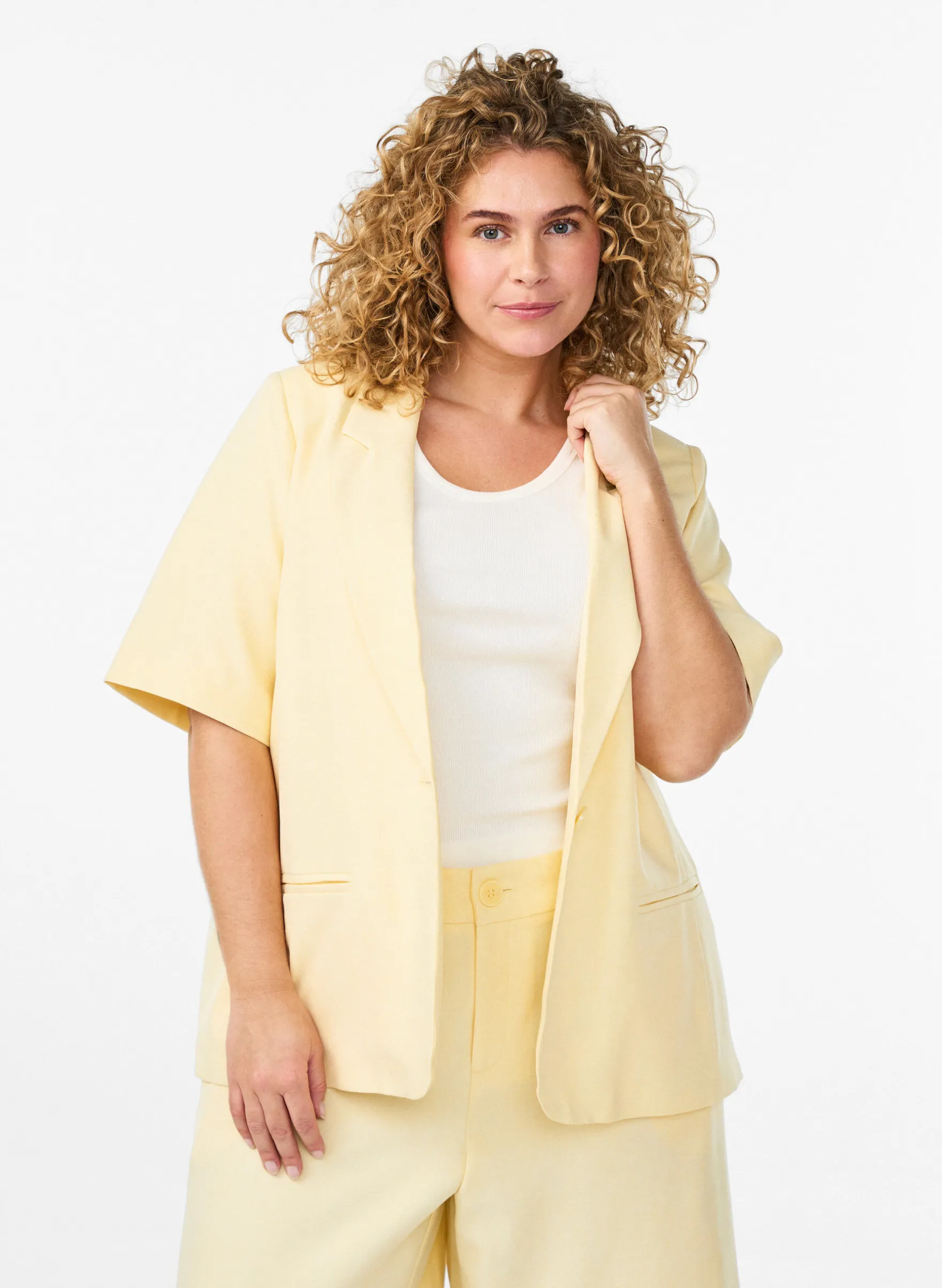 Blazer mit kurzen Ärmeln und Revers