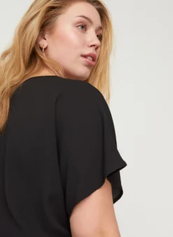 Bluse mit kurzen Ärmeln und Rundhalsausschnitt