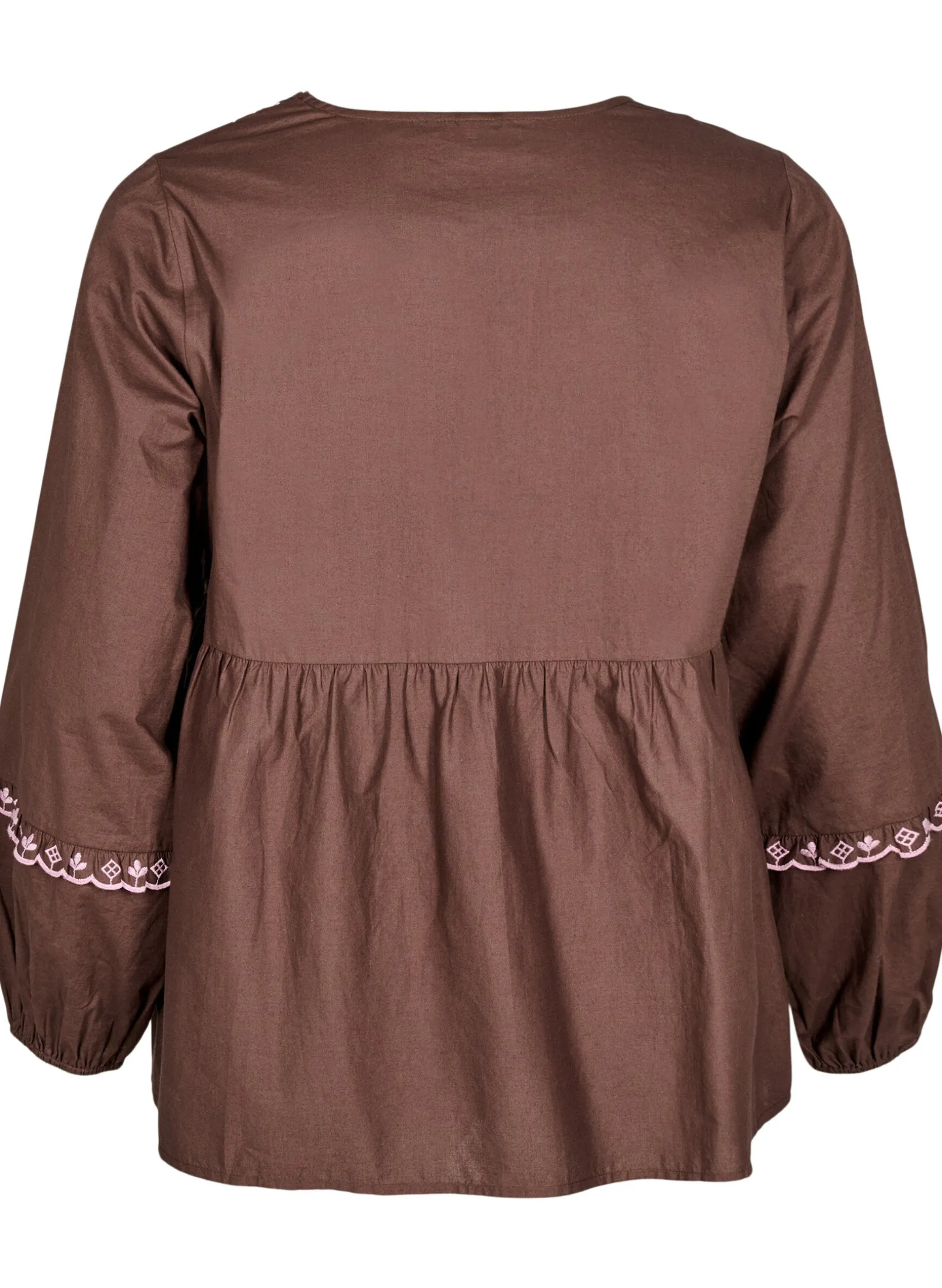 Bluse mit offener Vorderseite und aufwendigen Stickereien