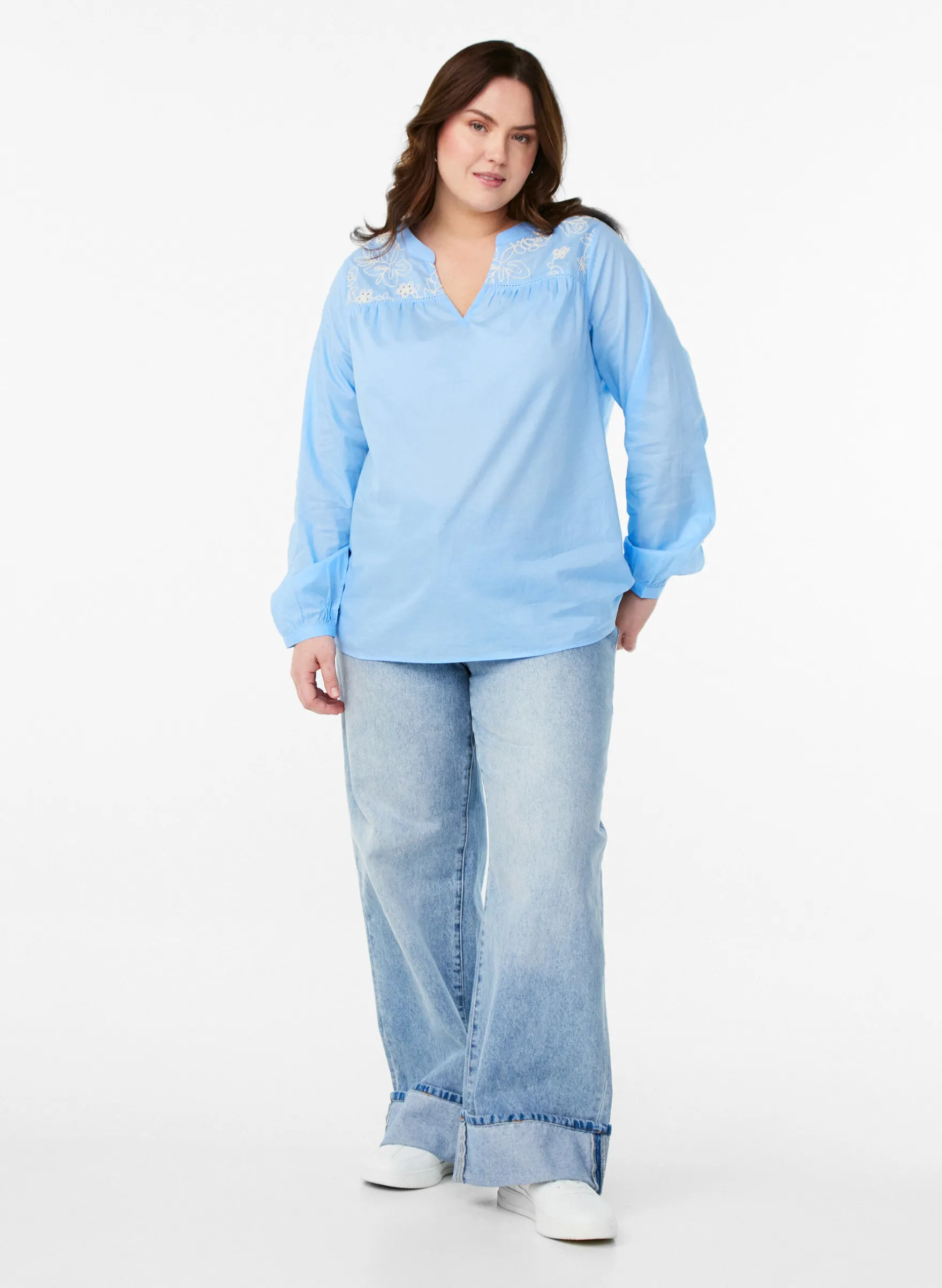 Bluse mit Stickereidetails