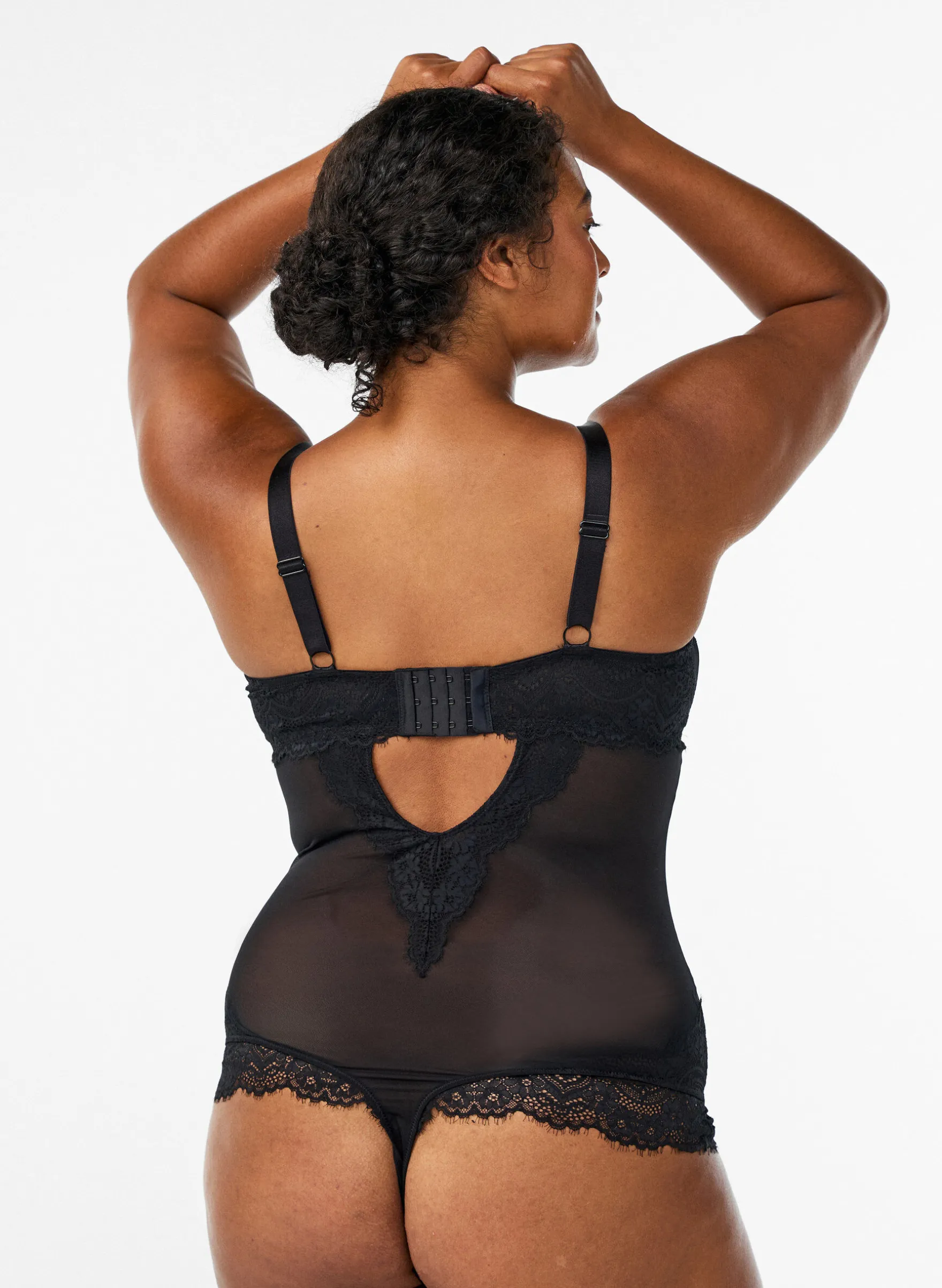 Body aus Mesh mit Spitze und Bügel