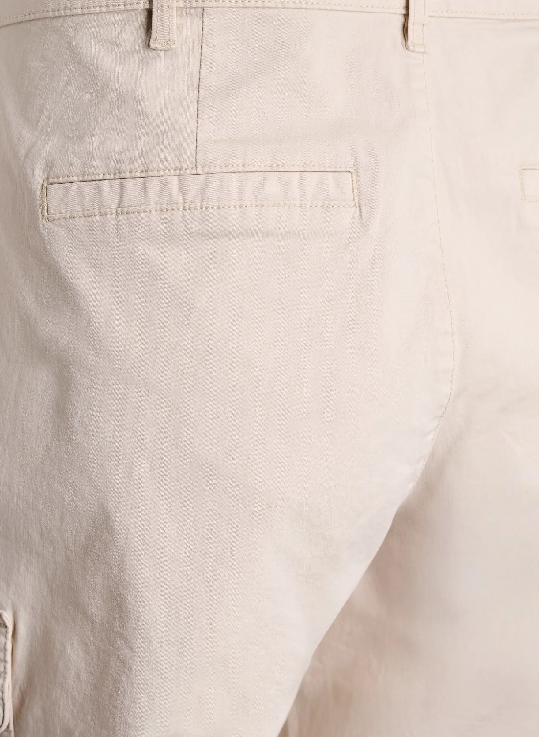 Cargo-Knickers mit hoher Taille