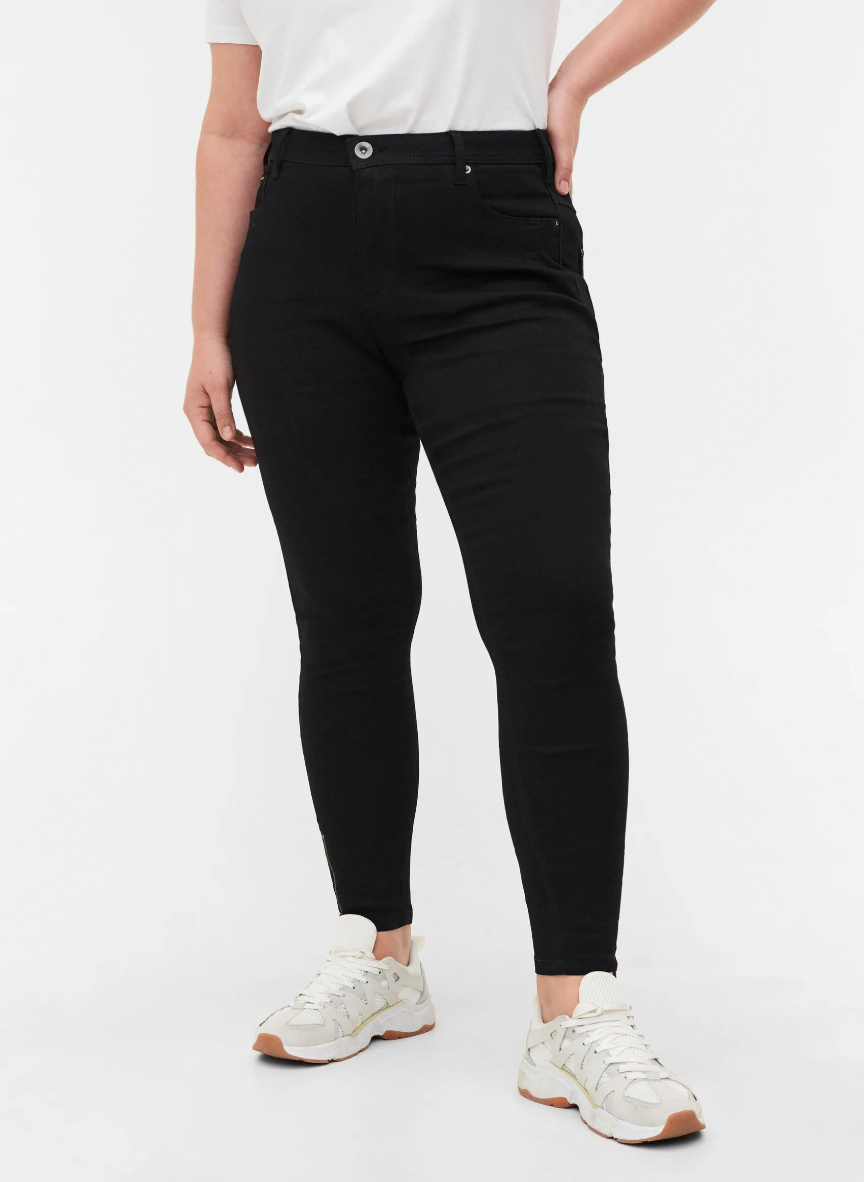 Cropped Amy Jeans mit Reißverschluss
