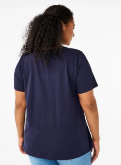 Einfarbiges basic T-Shirt aus Baumwolle