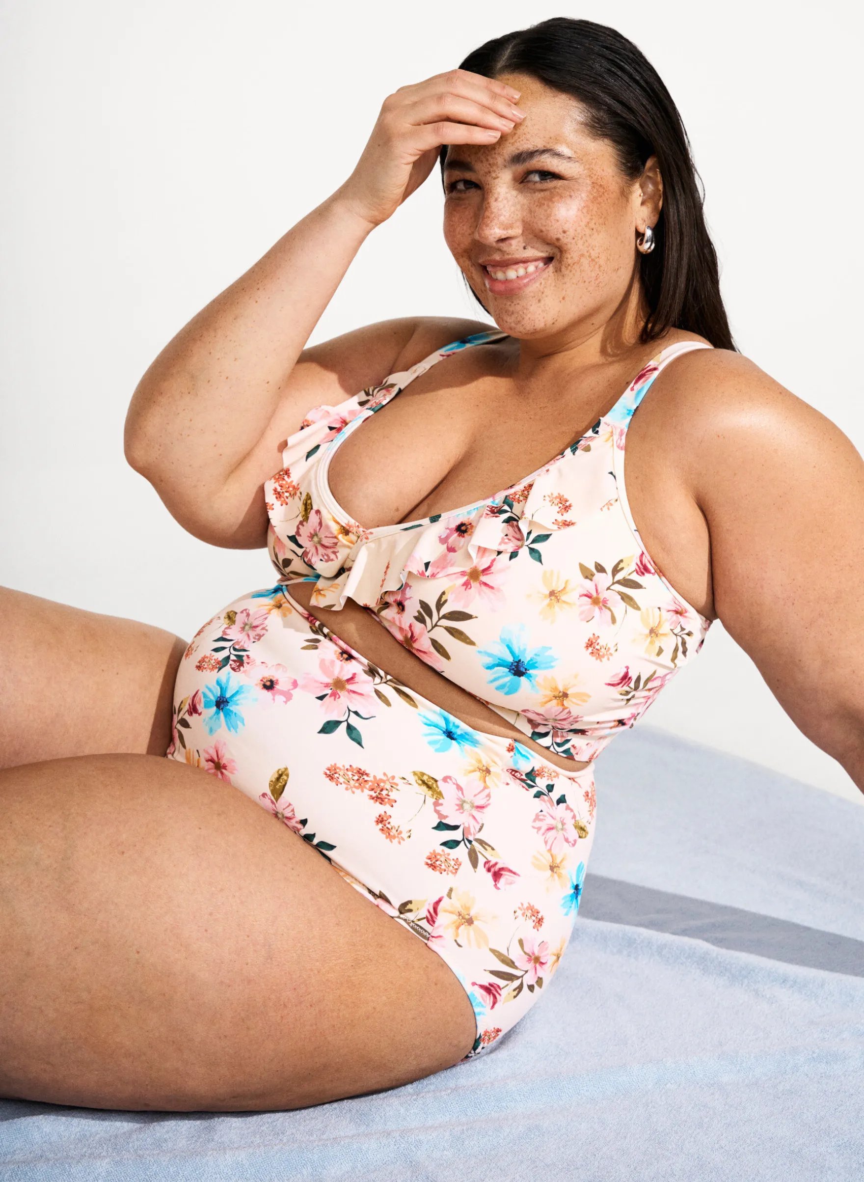 Extra hoch taillierte Bikini-Hose mit Blumenprint