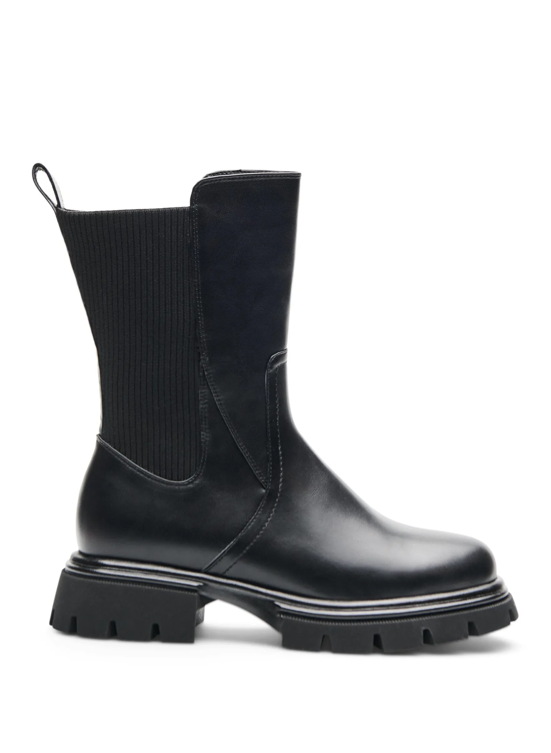 Extra Weiter - Chelsea-Boot mit klobiger Sohle und gerippten Einsätzen