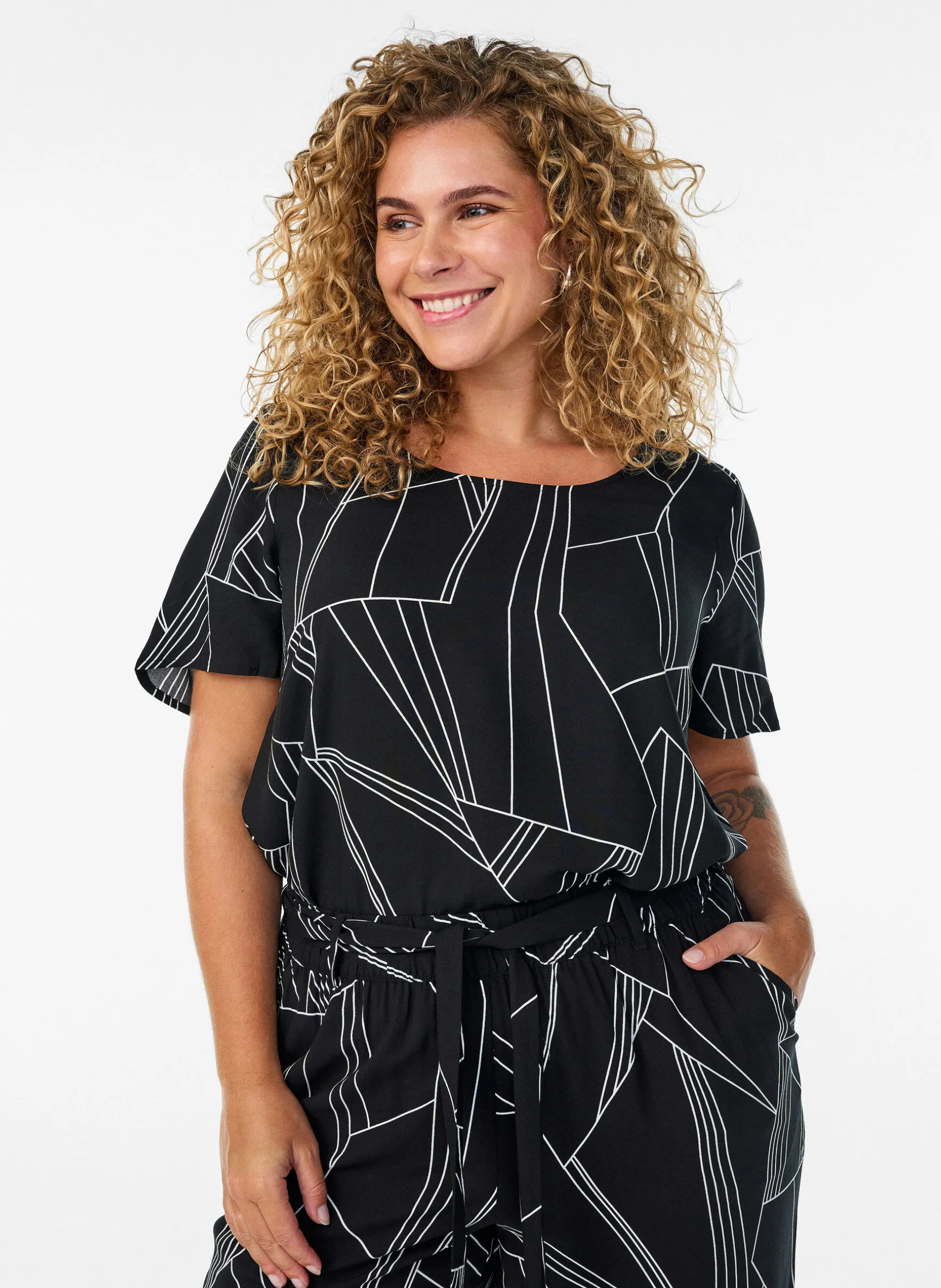 FLASH - Kurzärmelige Bluse aus Viskose mit Print