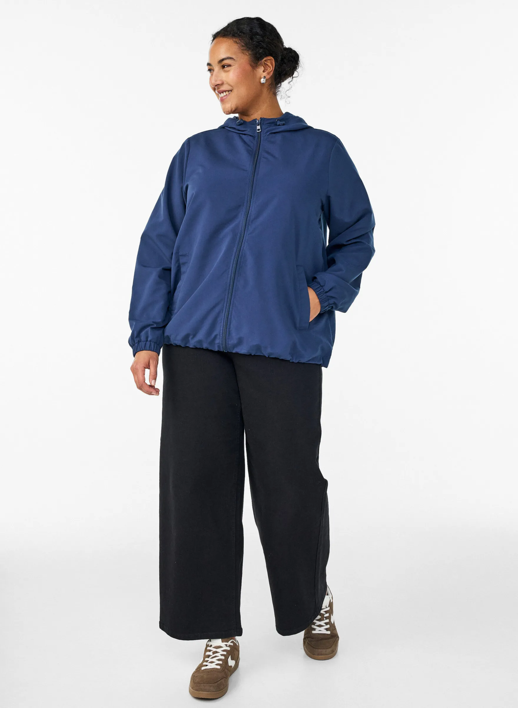 FLASH - Leichte Jacke mit Kapuze und Reißverschluss