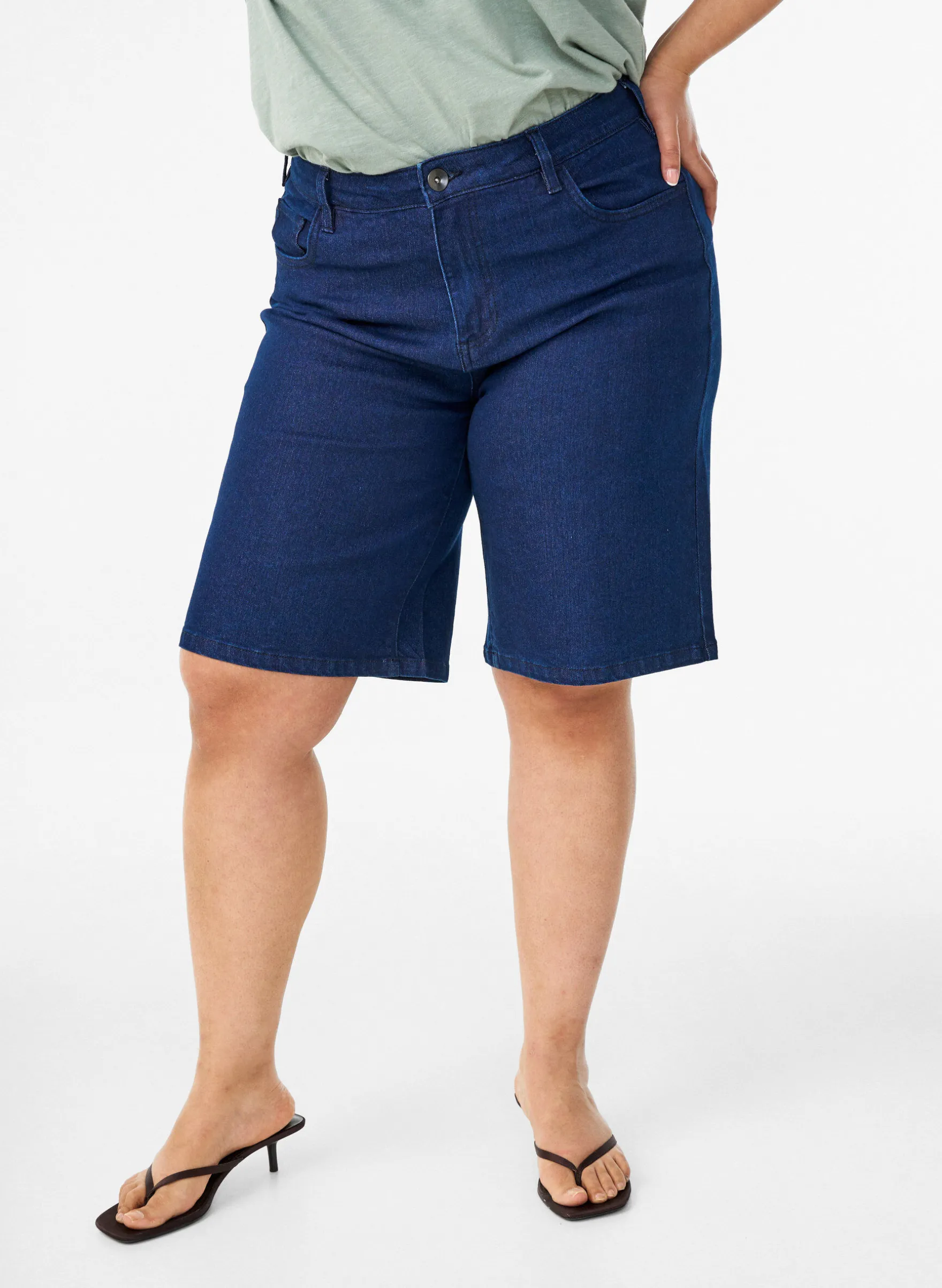 FLASH - Locker sitzende Jeansshorts mit hoher Taille