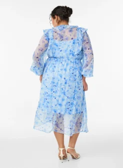 Geblümtes Kleid aus Chiffon mit Rüschen und langen Ärmeln