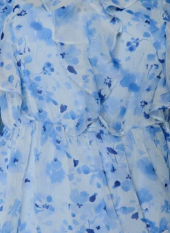 Geblümtes Kleid aus Chiffon mit Rüschen und langen Ärmeln
