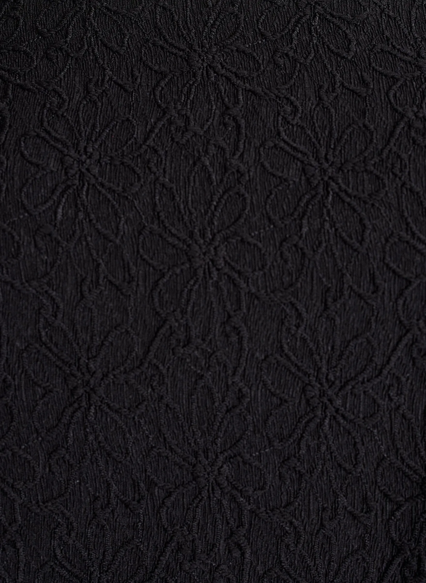 Geblümtes Kleid mit Muster und langen Ärmeln