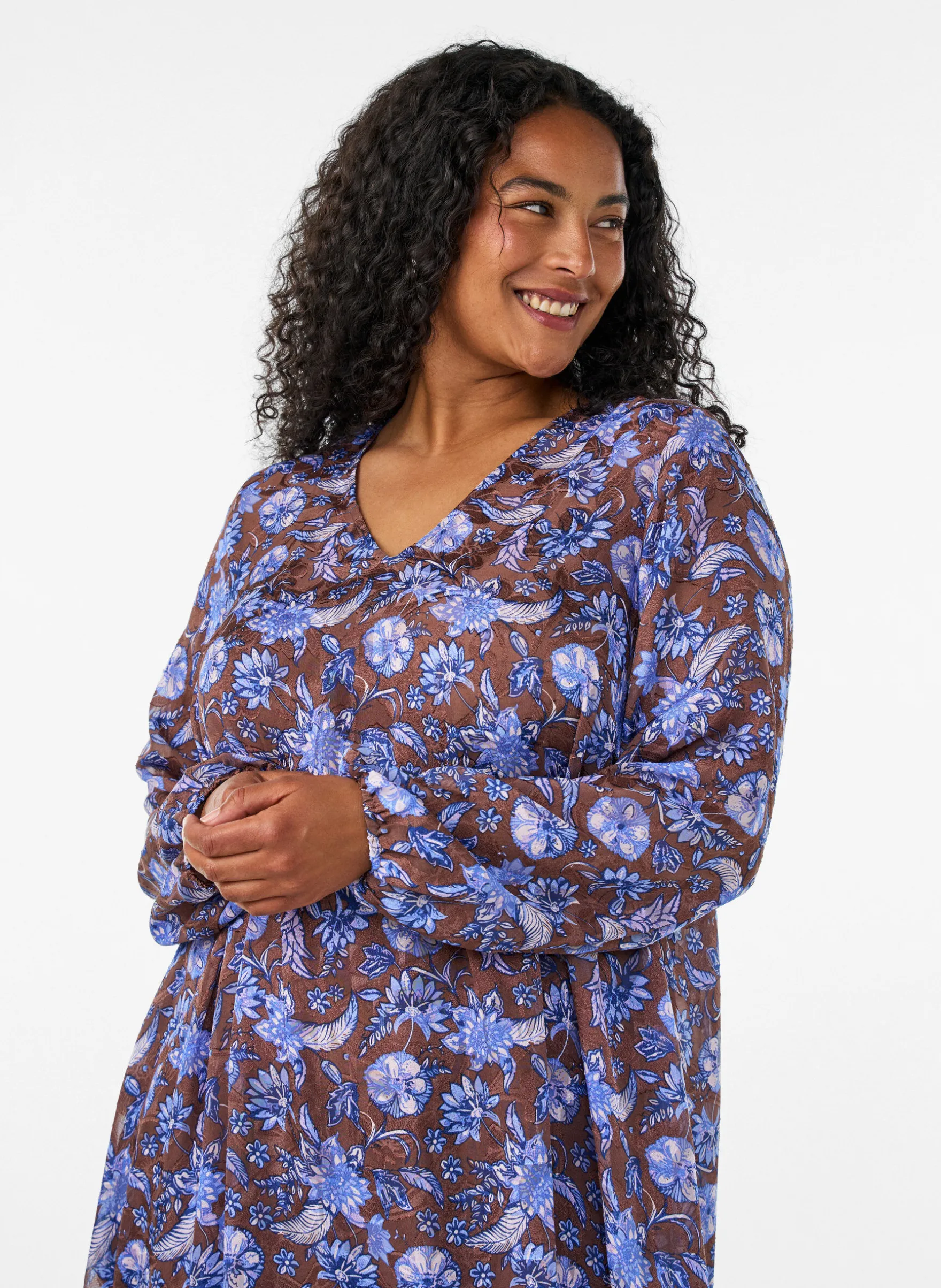 Geblümtes Midikleid mit Rüschensaum