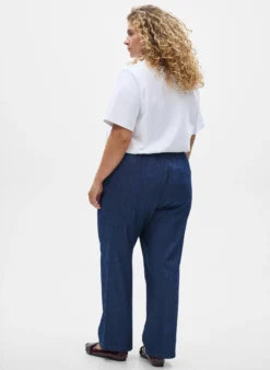 Gerade geschnittene Jeans mit elastischem Bund