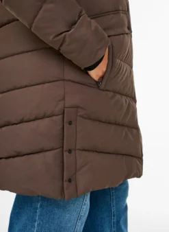 Gesteppter Wintermantel mit Kapuze
