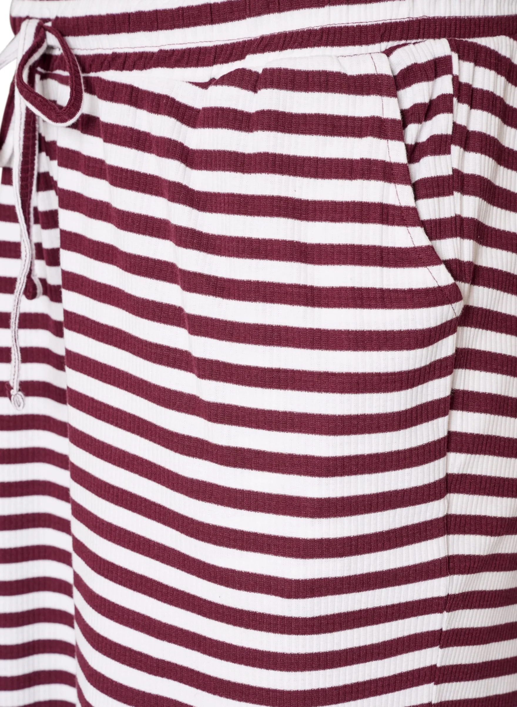 Gestreifte Schlafanzughose mit hoher Taille und weiten Beinen