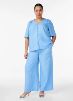 Hemdbluse mit V-Ausschnitt und kurzen Ärmeln