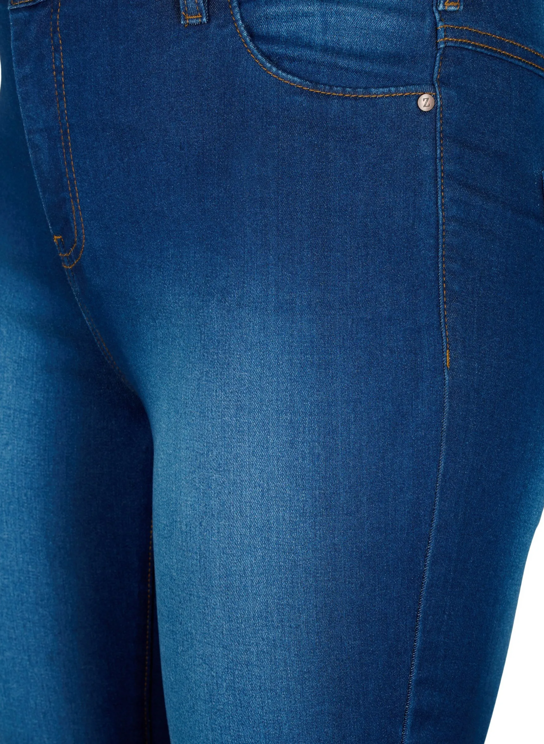 Hoch taillierte Amy Capri Jeans mit Super Slim Fit
