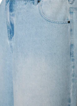 Hoch taillierte Shorts aus Denim