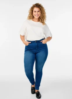 Hoch taillierte super Slim Amy Jeans