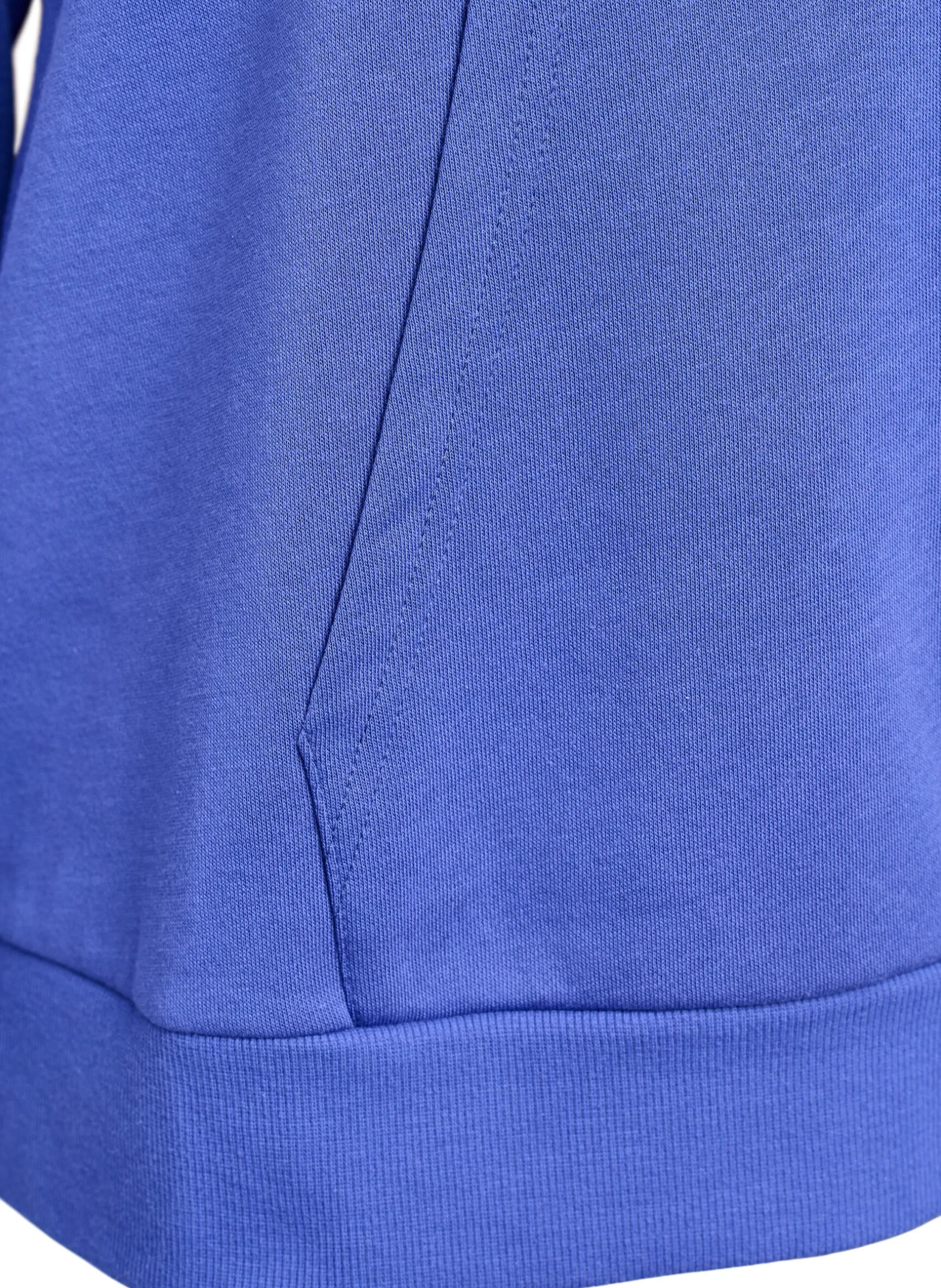 Hoodie mit gesticktem Frontmotiv