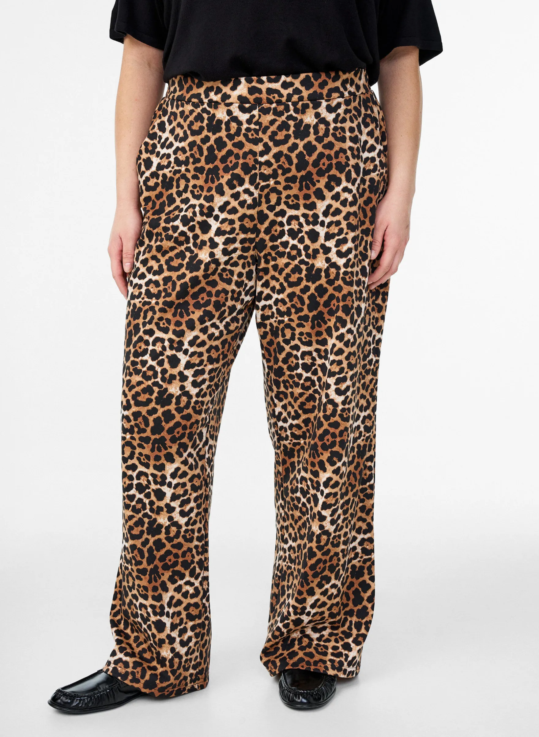 Hose mit geradem Bein und Leopardenmuster