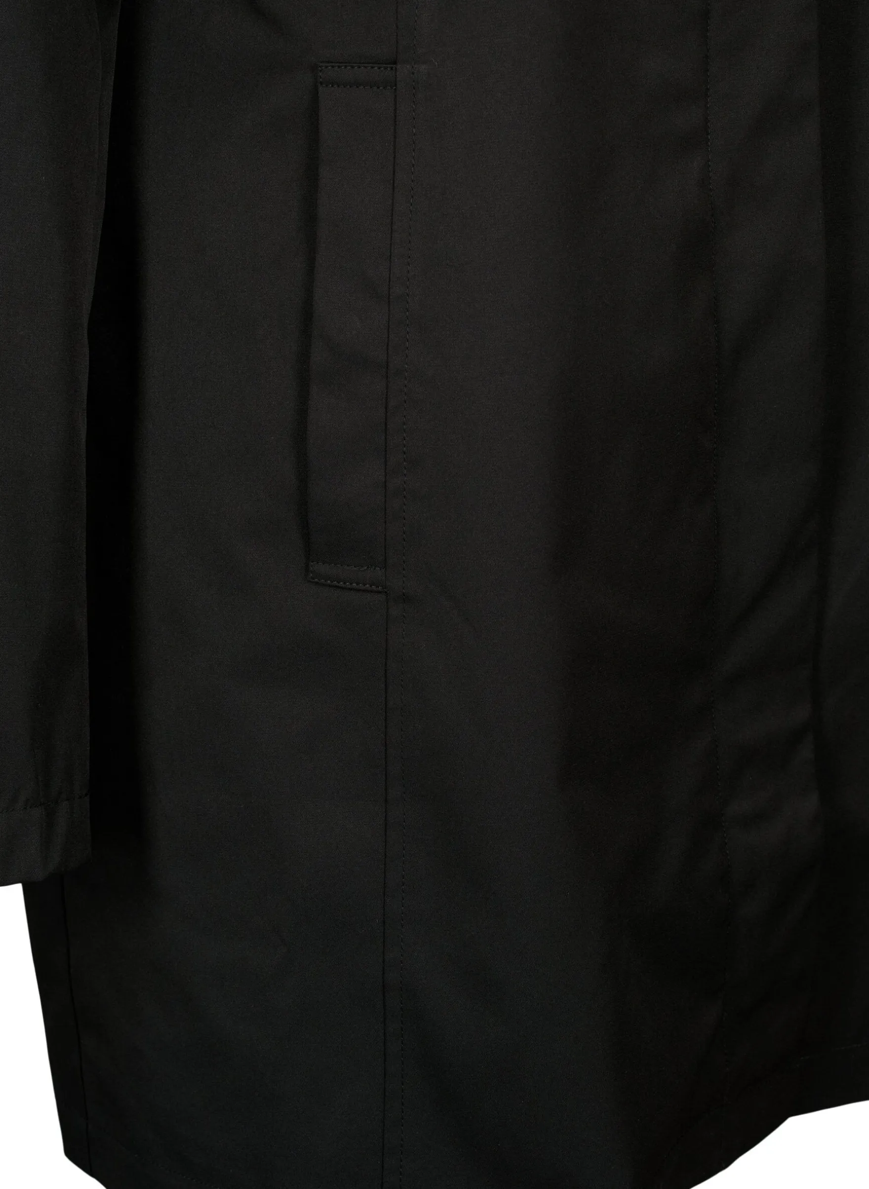 Jacke mit Taschen und hohem Kragen