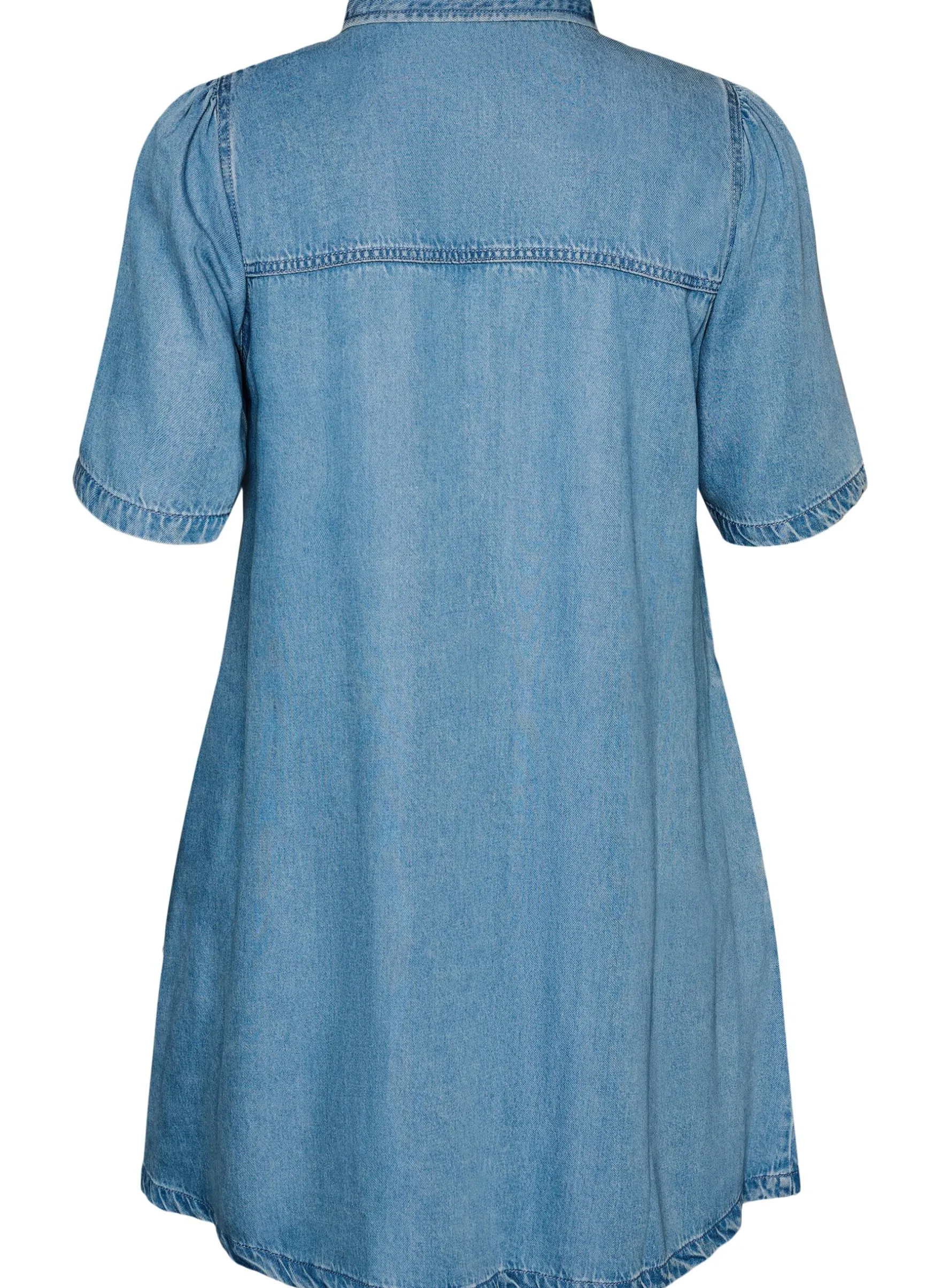 Jeanskleid aus Lyocell mit Knöpfen und kurzen Ärmeln