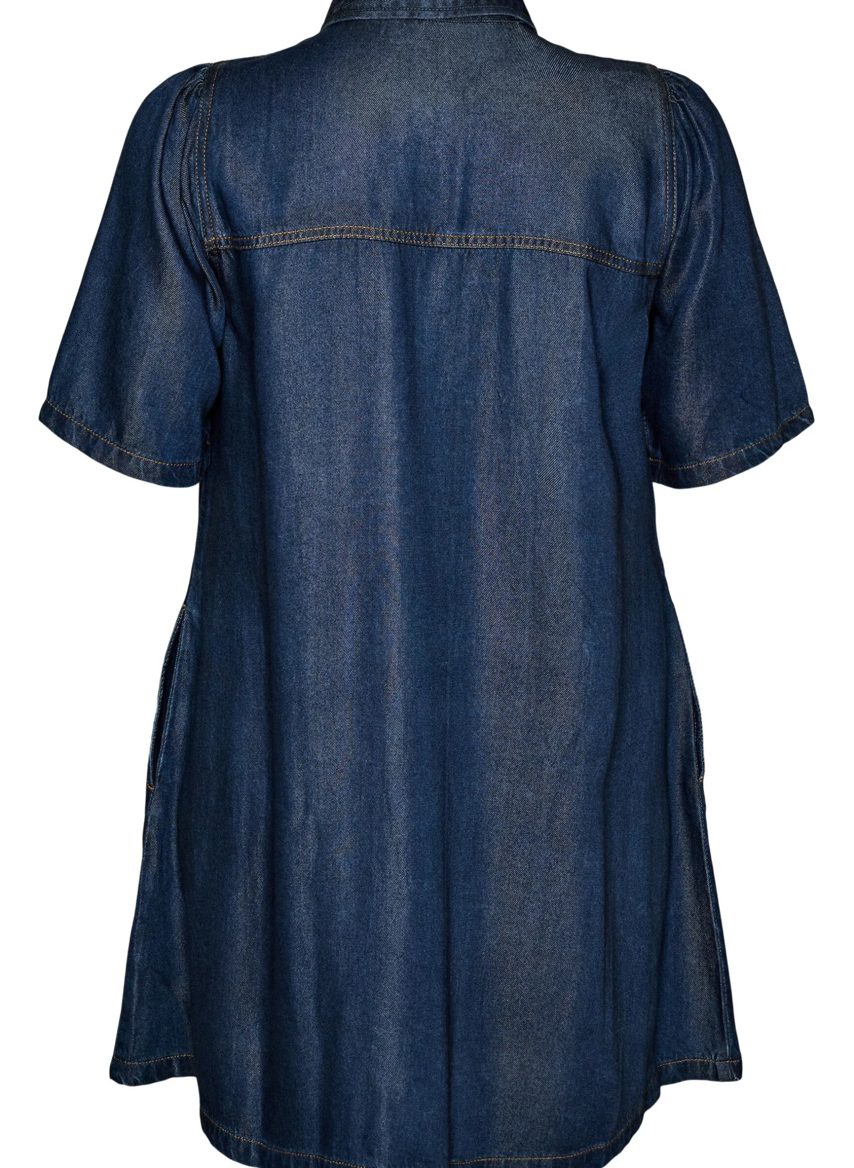 Jeanskleid aus Lyocell mit Knöpfen und kurzen Ärmeln