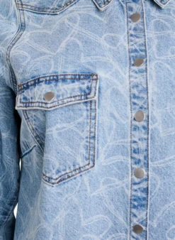 Jeanskleid mit Herzmuster