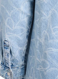 Jeanskleid mit Herzmuster
