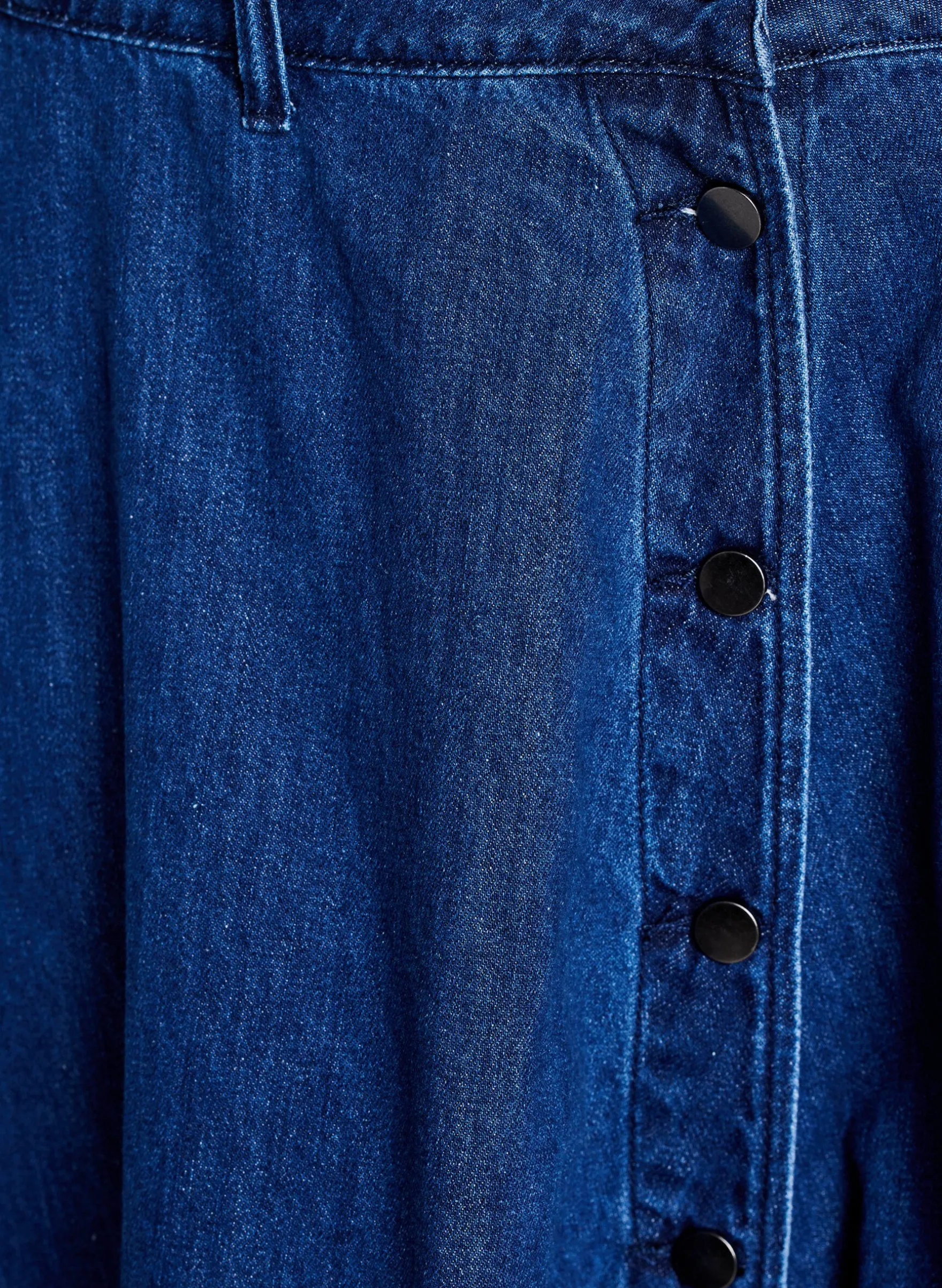Jeansrock in A-Linie mit Knopfleiste