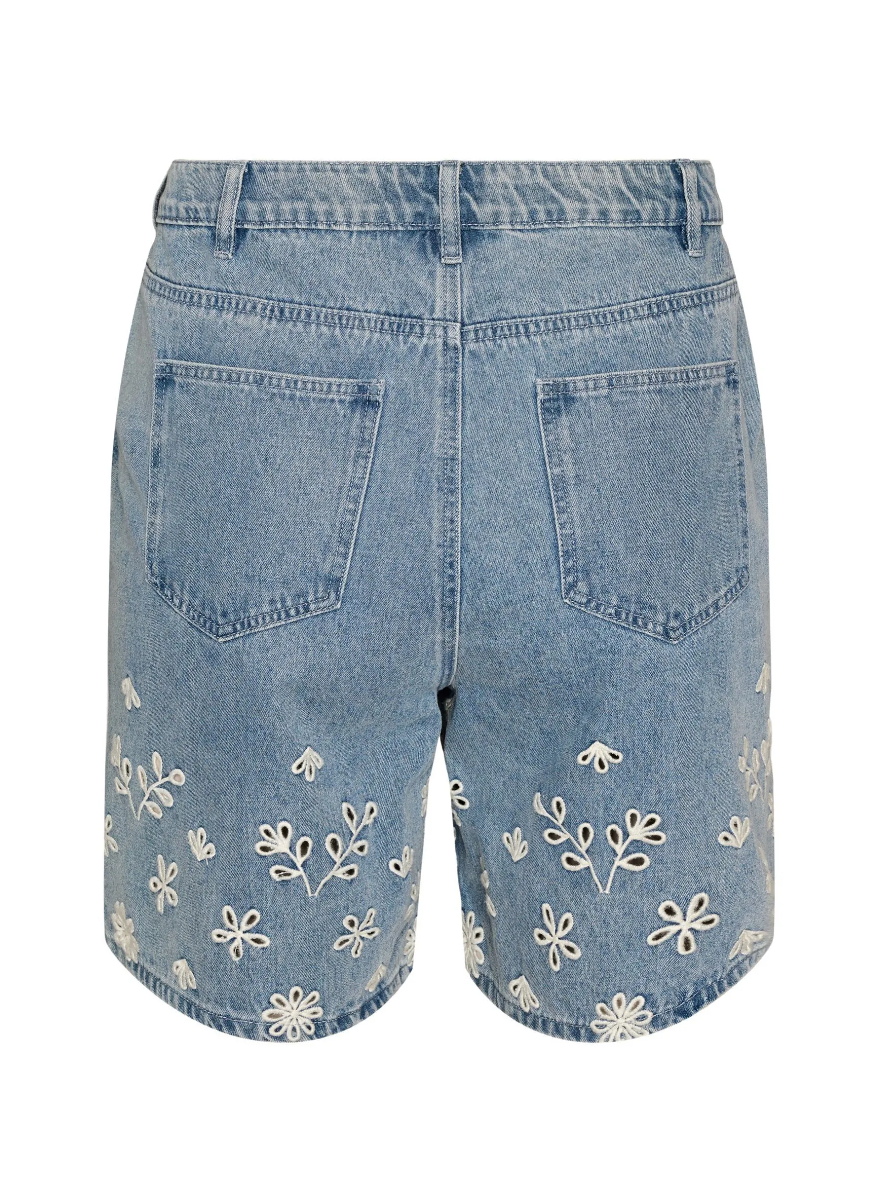 Jeansshorts mit Lochstickerei und hoher Taille