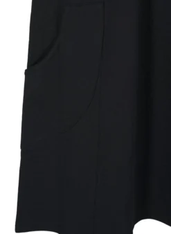 Jerseykleid mit kurzen Ärmeln und Taschen