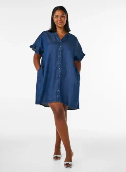 Kleid in Denim-Optik mit Knopfleiste und Rüschenärmeln