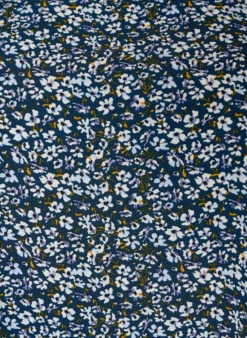 Kleid mit Aufdruck und kurzen Ärmeln