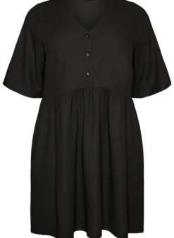 Kleid mit gerippter Textur und Empire-Linie