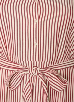 Knöchellanges Hemdblusenkleid mit Bindegürtel und Streifen