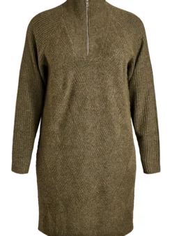 Knielanges Strickkleid mit hohem Kragen