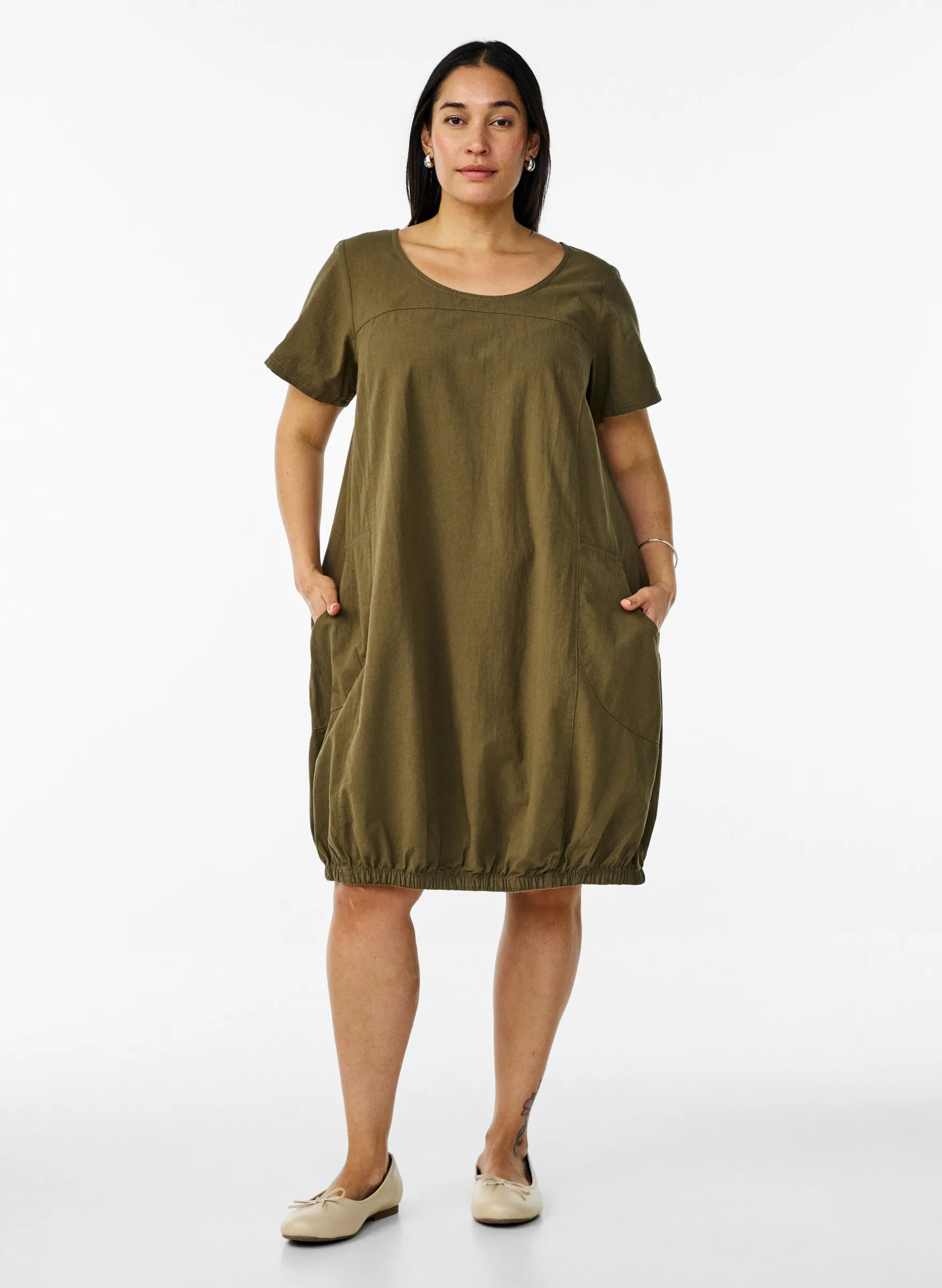 Kurzarm Kleid aus Baumwolle