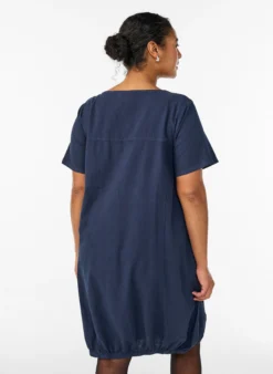 Kurzarm Kleid aus Baumwolle