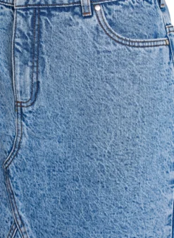 Kurzer Jeansrock mit Taschen