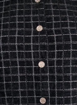 Kurzer karierter Bouclé-Blazer mit Rundhalsausschnitt