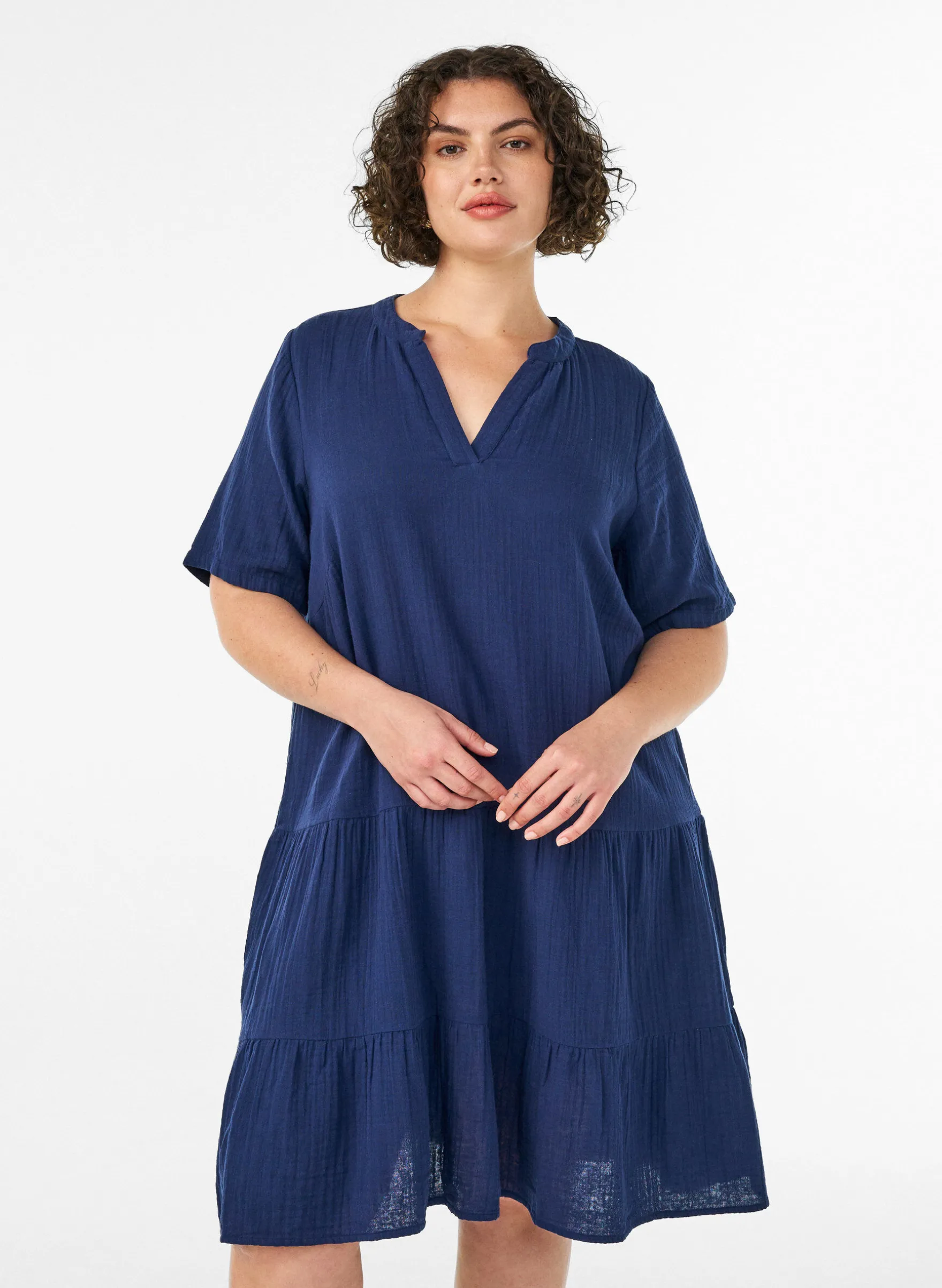 Kurzes A-Linien-Kleid aus Baumwollmusselin