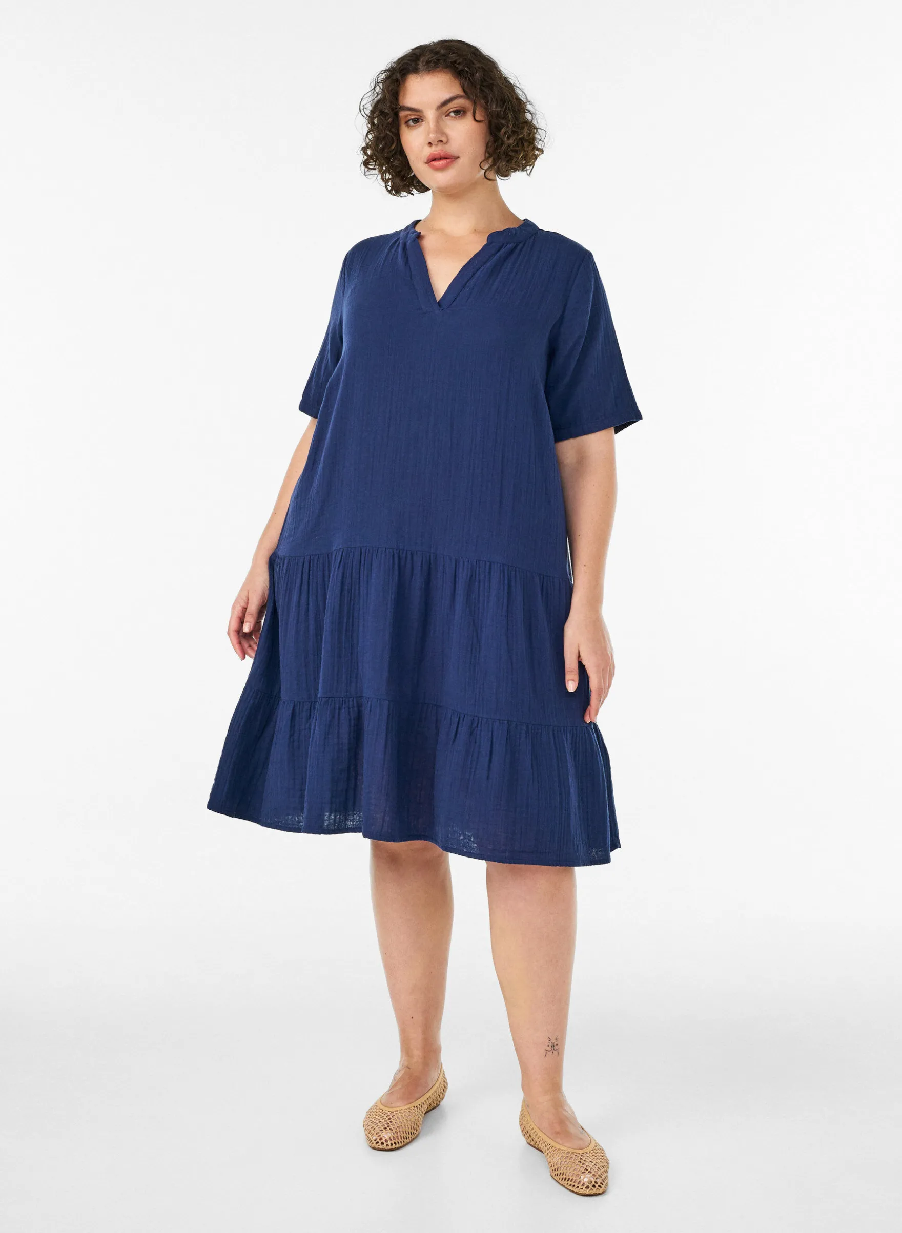 Kurzes A-Linien-Kleid aus Baumwollmusselin