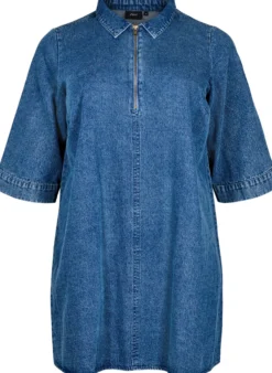 Kurzes Denim-Kleid mit Reißverschluss und 3/4-Ärmeln