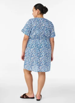 Kurzes Kleid aus Baumwolle mit Blumenprint