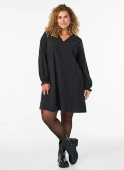 Kurzes Kleid aus Baumwolle mit V-Ausschnitt