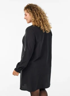 Kurzes Kleid aus Baumwolle mit V-Ausschnitt